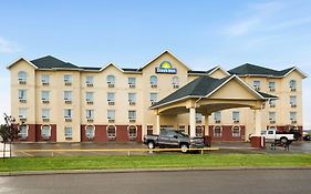 Days Inn By Wyndham Dawson Creek